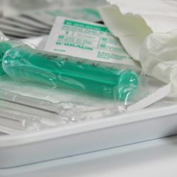 bru-no-injection-1574486_1920